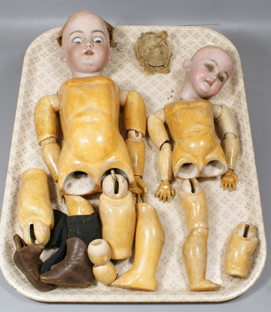 Appraisal: Simon and Halbig Bisque Socket Head Dolls larger incised S