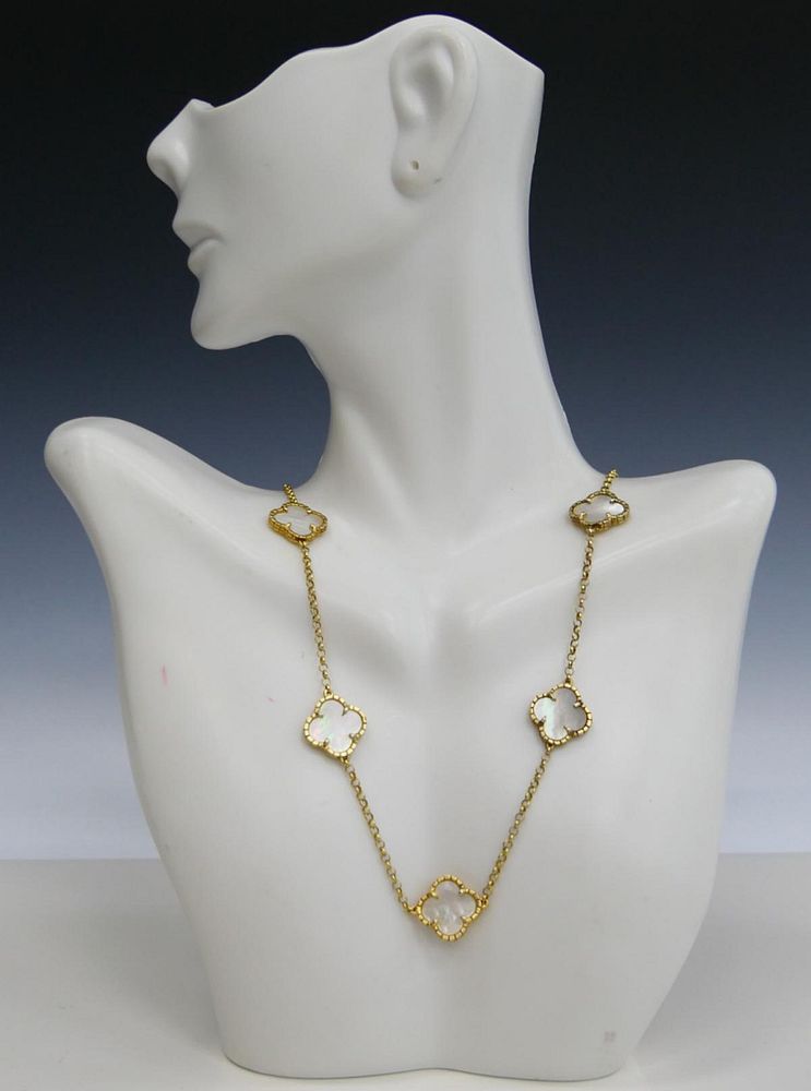 Appraisal: V C A STYLE KT Y GOLD CLOVER NECKLACE Measures