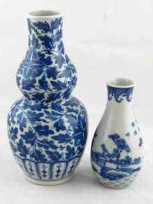 Appraisal: A blue and white Chinese double gourd vase ht cm