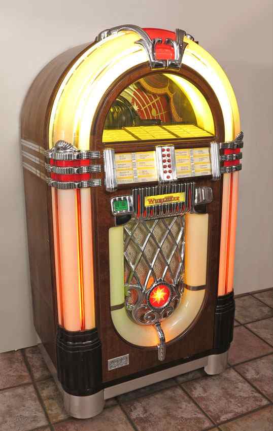 Appraisal: WURLITZER ONE MORE TIME JUKEBOX The iconic Wurlitzer model plays