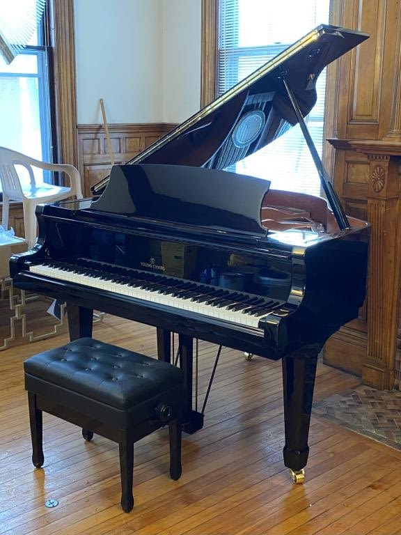 Appraisal: Young Chang Y- Baby Grand Piano Like NewLength ' Finish