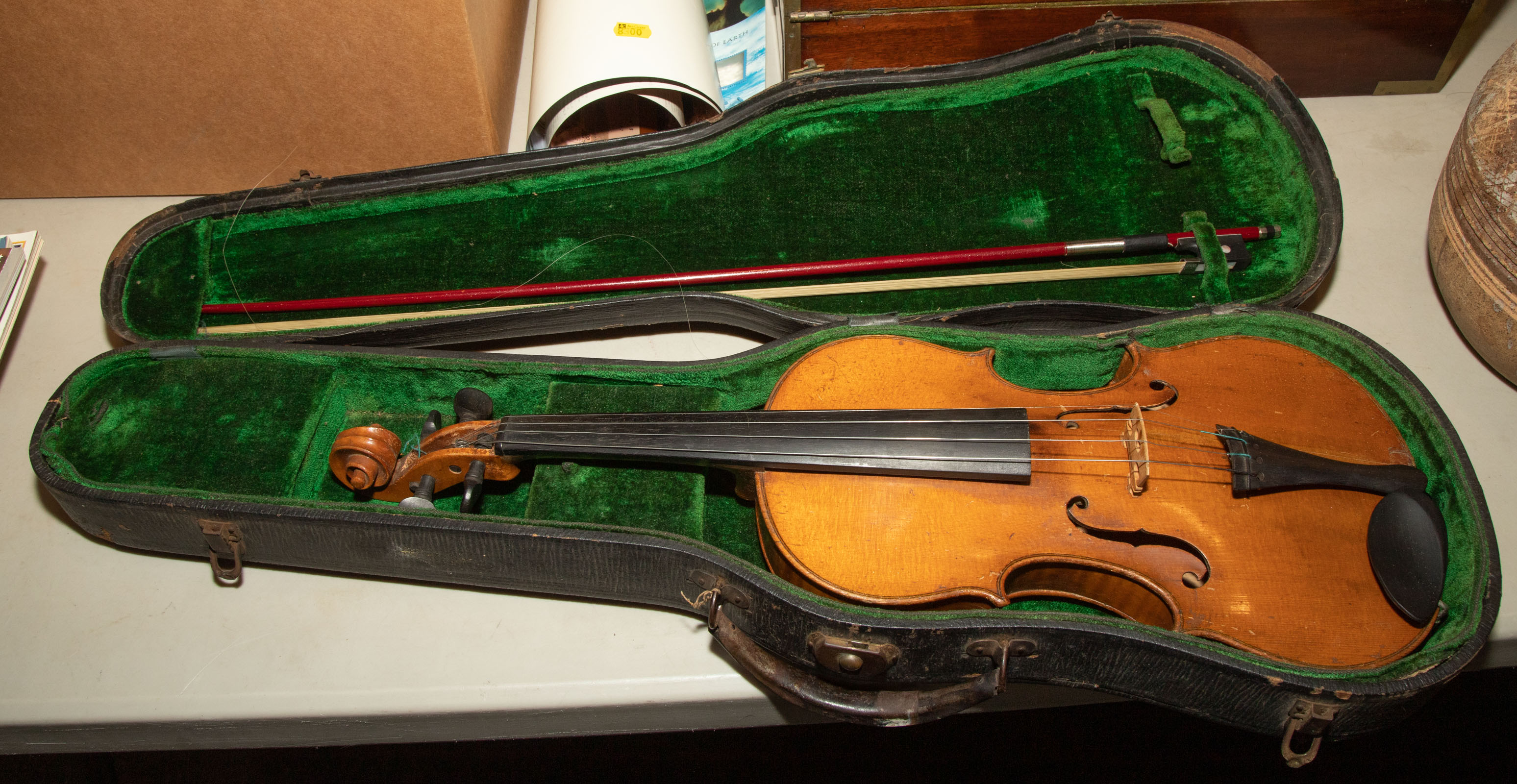 Appraisal: AMATI STYLE VIOLIN WITH CASE German st quarter th century