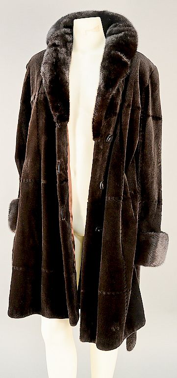 Appraisal: Shaved mink fur coat with silk interior size large lg