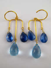 Appraisal: A pair of yellow metal tests carat gold blue stone