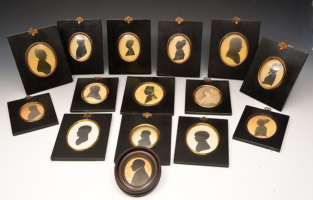 Appraisal: A GROUP OF FIFTEEN SILHOUETTE PORTRAITS of the Albright family