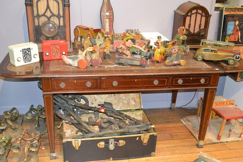 Appraisal: REGENCY LEATHER INSET DESK WITH FOLDABLE SIDES SOME FAULTS