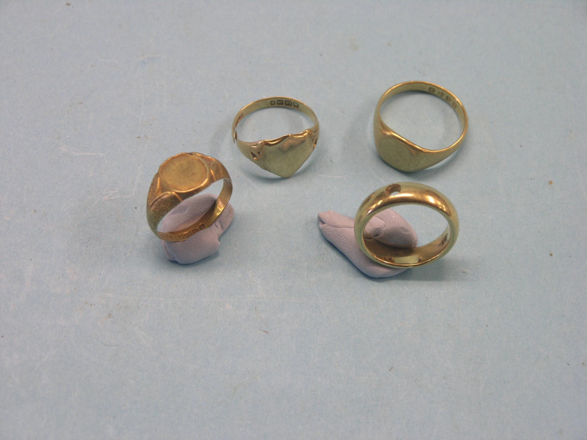 Appraisal: An ct gold band ring grams stone missing and three