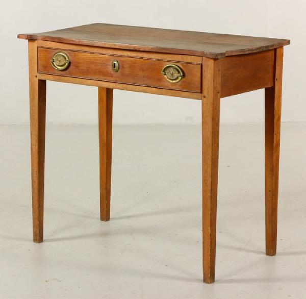 Appraisal: - Mahogany Single Drawer Desk Single drawer desk mahogany peg