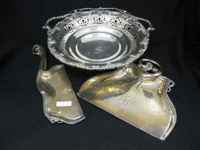 Appraisal: pcs Victorian Silverplate basket and a crumber set