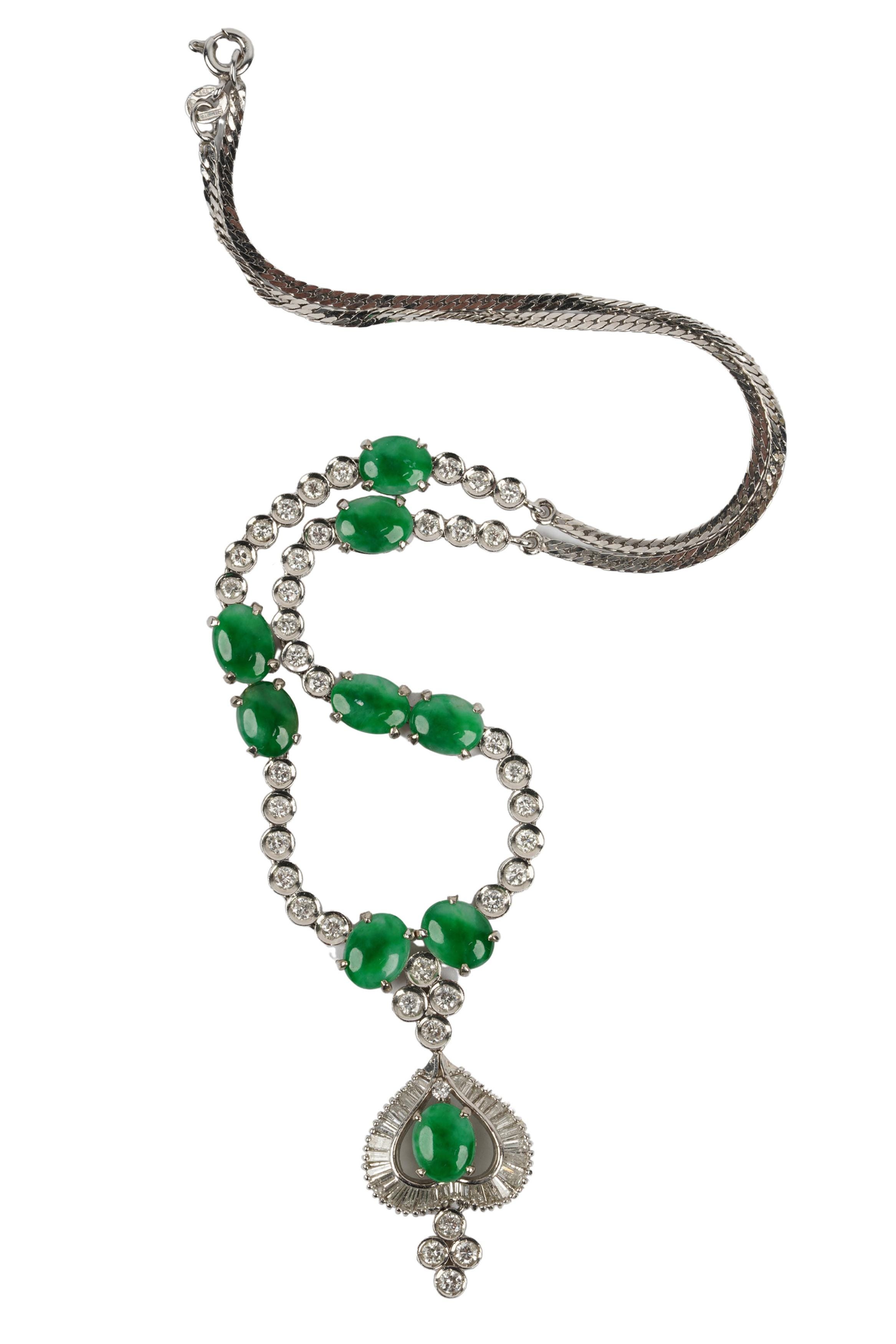 Appraisal: KARAT WHITE GOLD DIAMOND JADE NECKLACE containing nine oval cabochon