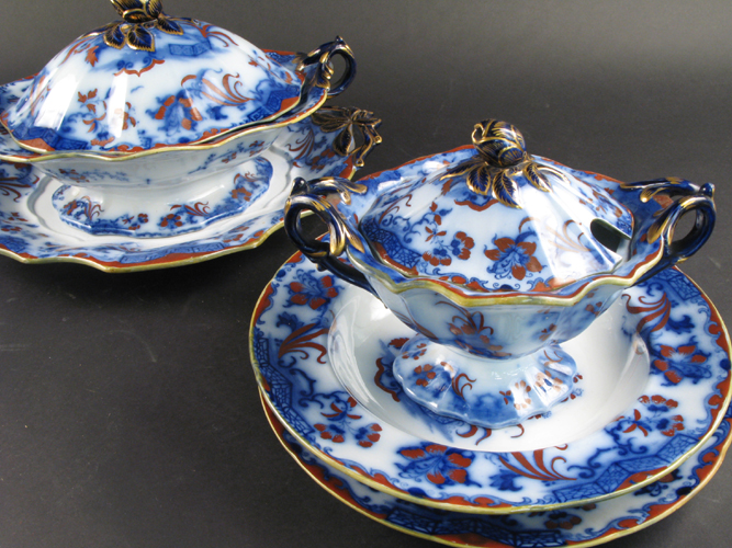 Appraisal: AN ENGLISH CARLTON PIECE FLOW BLUE DINNER SET flowing blue