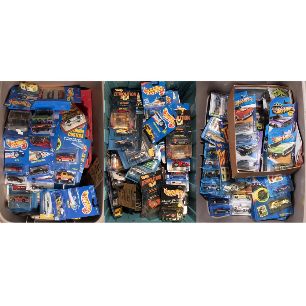 Appraisal: MATTEL HOT WHEELS TOY CAR ASSORTMENTOver items on original cards