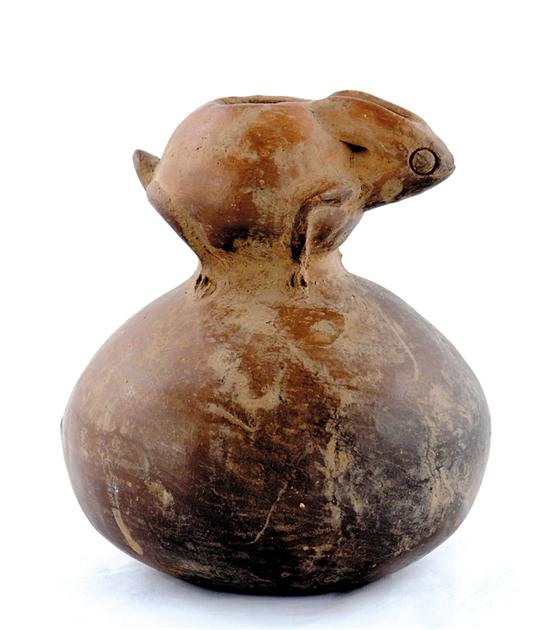 Appraisal: Pre-Colombian clay vessel pear-shaped jar decorated with rabbit H