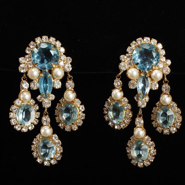 Appraisal: Kenneth Lane KJL Vintage Designer Faux Pearl Blue Chandelier Earrings