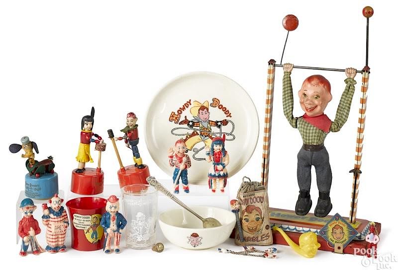 Appraisal: Group of Howdy Doody related toys Group of Howdy Doody