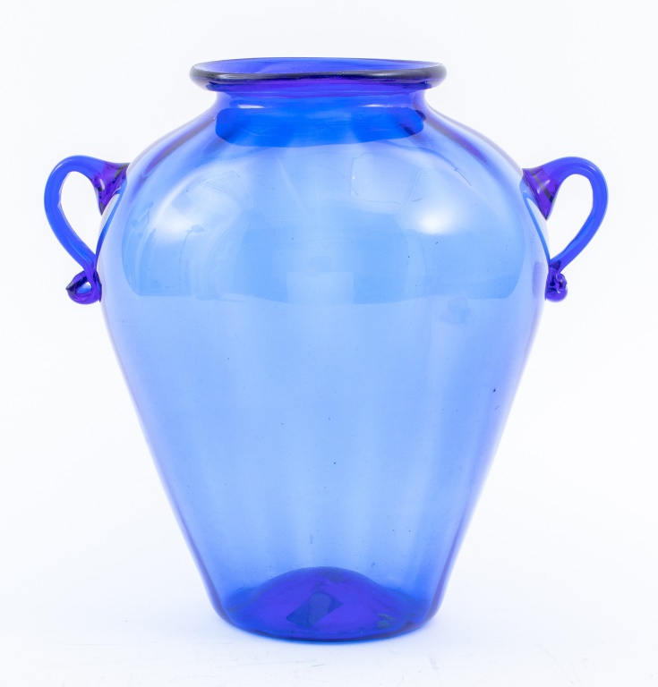 Appraisal: ITALIAN MURANO BLUE ART GLASS VASE Italian Murano art glass