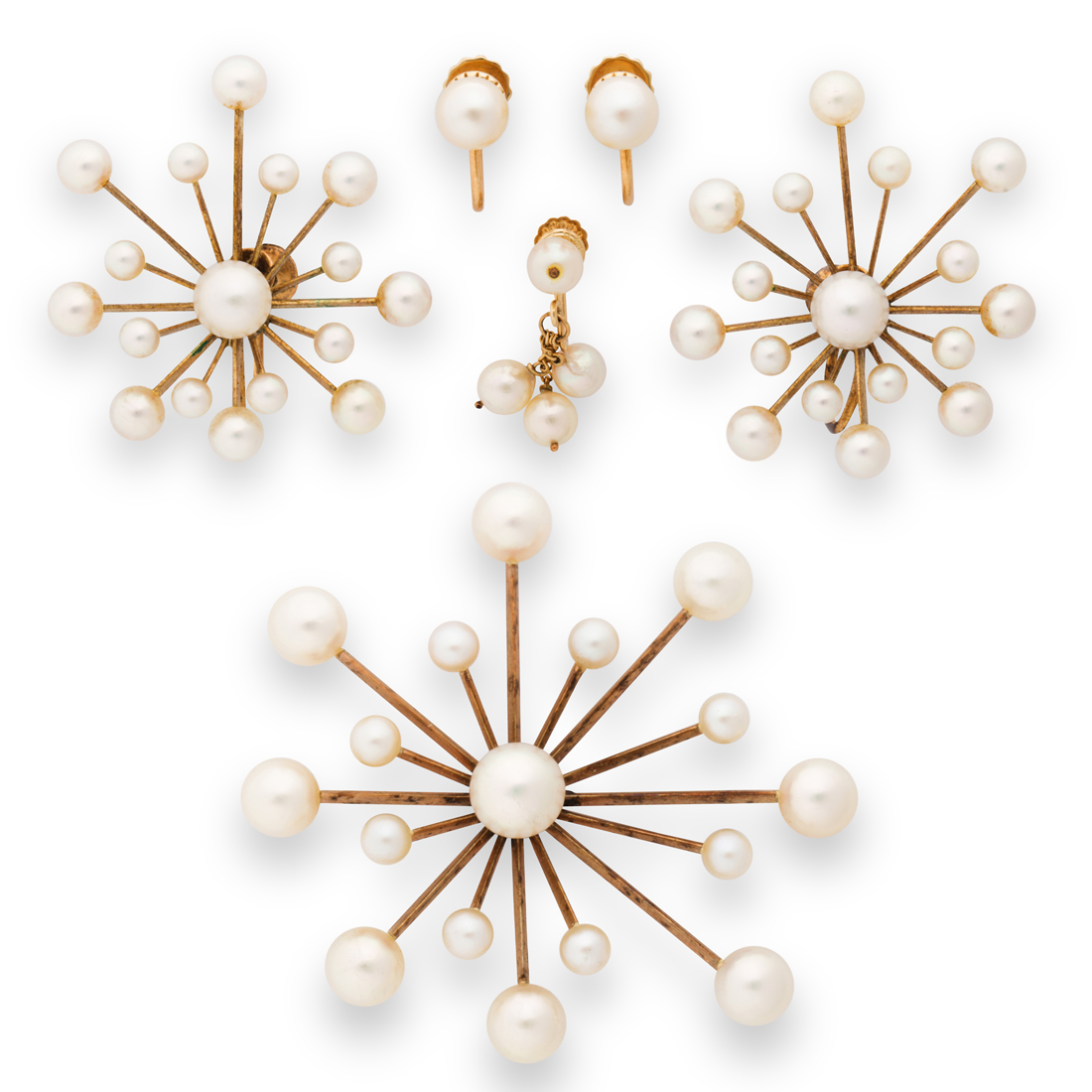 Appraisal: A GROUP OF CULTURED PEARL AND GOLD JEWELRY A group