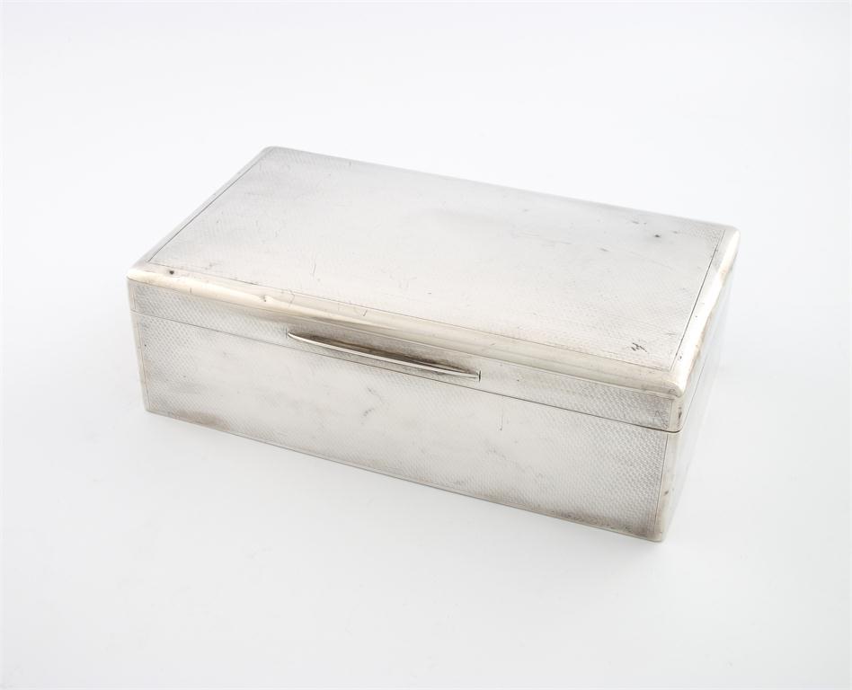 Appraisal: A silver cigar box