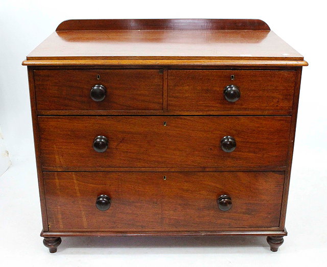 Appraisal: AN EARLY TH CENTURY MAHOGANY TWO OVER TWO DRAWER CHEST