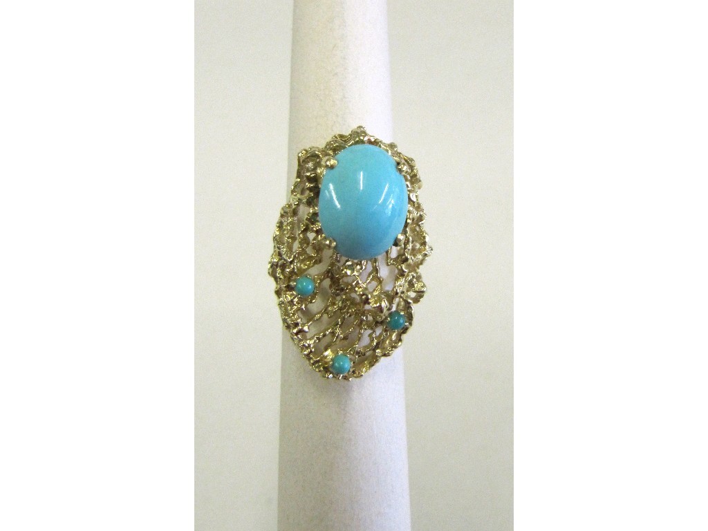 Appraisal: Gold filigree work dress ring set with turquoise Circa 's