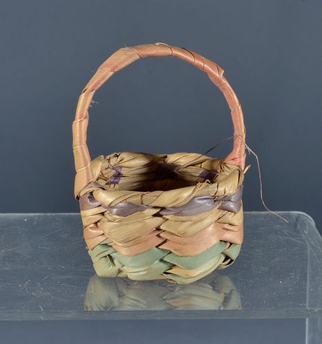 Appraisal: MINIATURE BASKETminiature basket purchased in south Carolina by Ron Causey