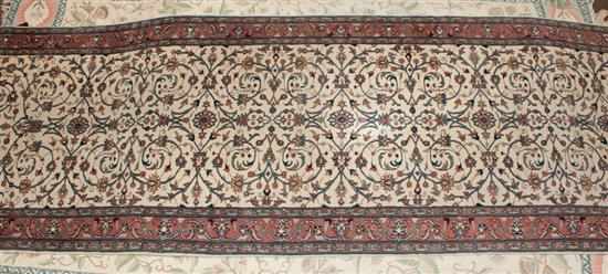 Appraisal: Jaipur runner India modern x Estimate - Excellent condition