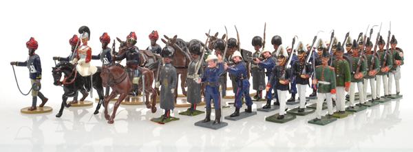 Appraisal: VERY LARGE COLLECTION OF UNBOXED BRITAINS SOLDIERS VARIOUS INFANTRY A