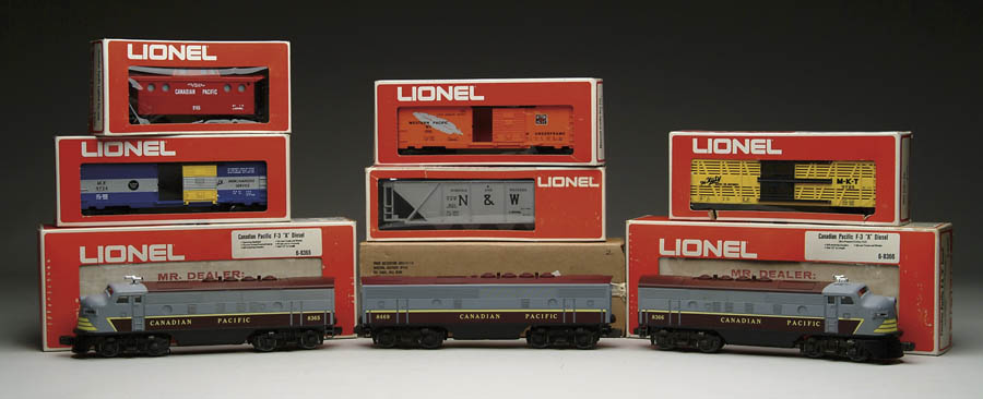 Appraisal: -PC LIONEL O GAUGE CANADIAN PACIFIC FREIGHT SET W OB