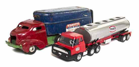 Appraisal: A Texaco Plastic Truck in the original box together with