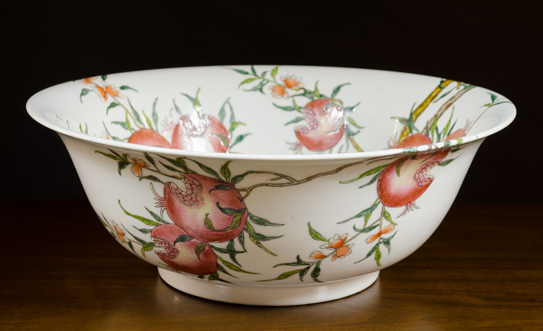 Appraisal: CHINESE PORCELAIN BOWL with cross edge design of branches of