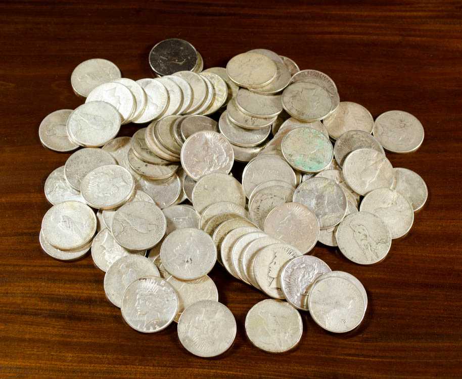 Appraisal: U S SILVER PEACE DOLLAR COLLECTION coins fine silver mixed