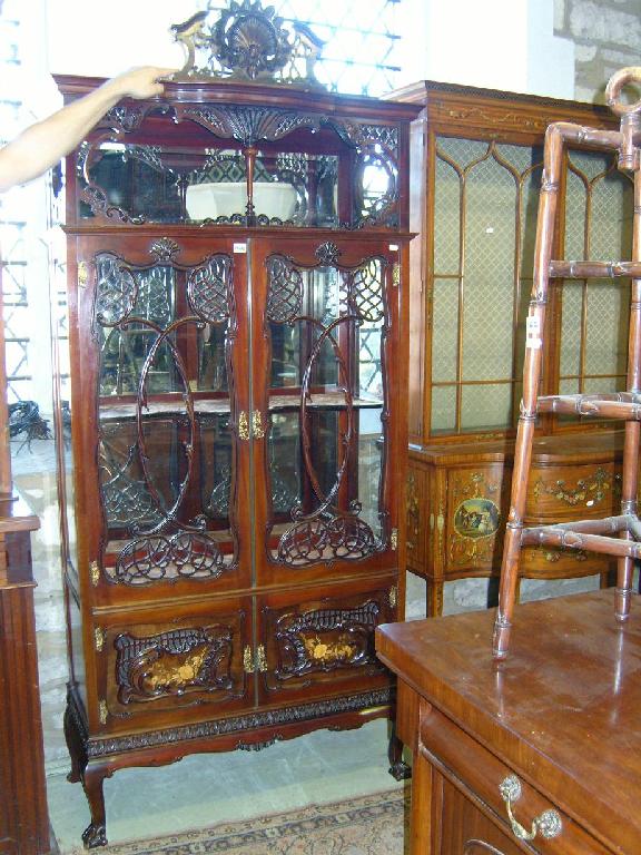 Appraisal: A good quality Edwardian mahogany china display cabinet of full