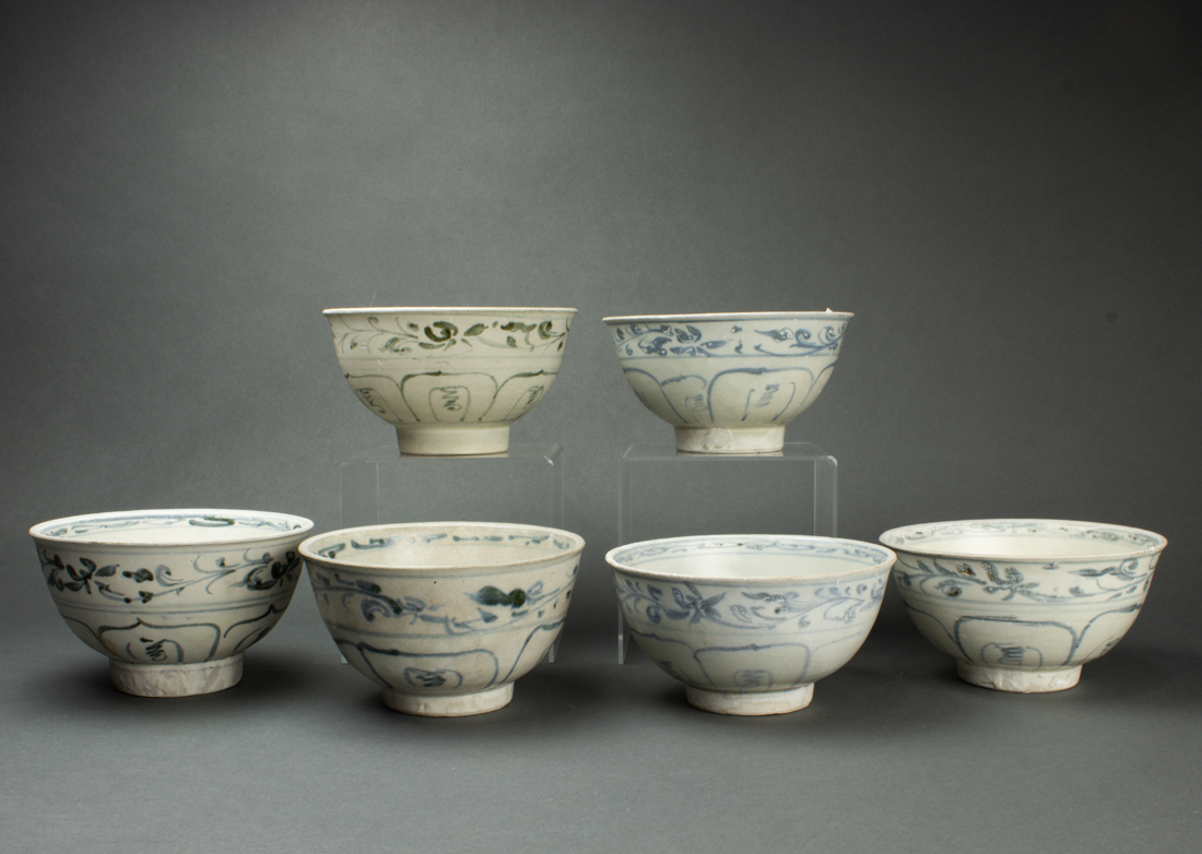 Appraisal: LOT OF CHINESE EXPORT UNDERGLAZE BLUE BOWLS FOR THE SOUTHEAST