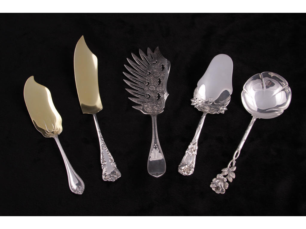 Appraisal: Five American Sterling Silver Serving Pieces the first a sterling