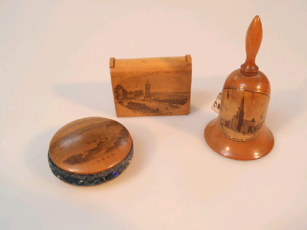 Appraisal: A Mauchline ware vesta case printed in black with a