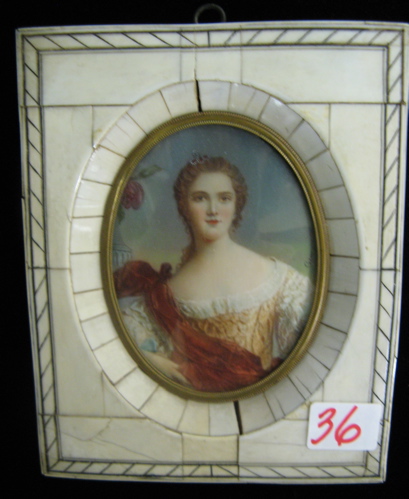 Appraisal: A MINIATURE OVAL PAINTING ON IVORY portrait of lady in