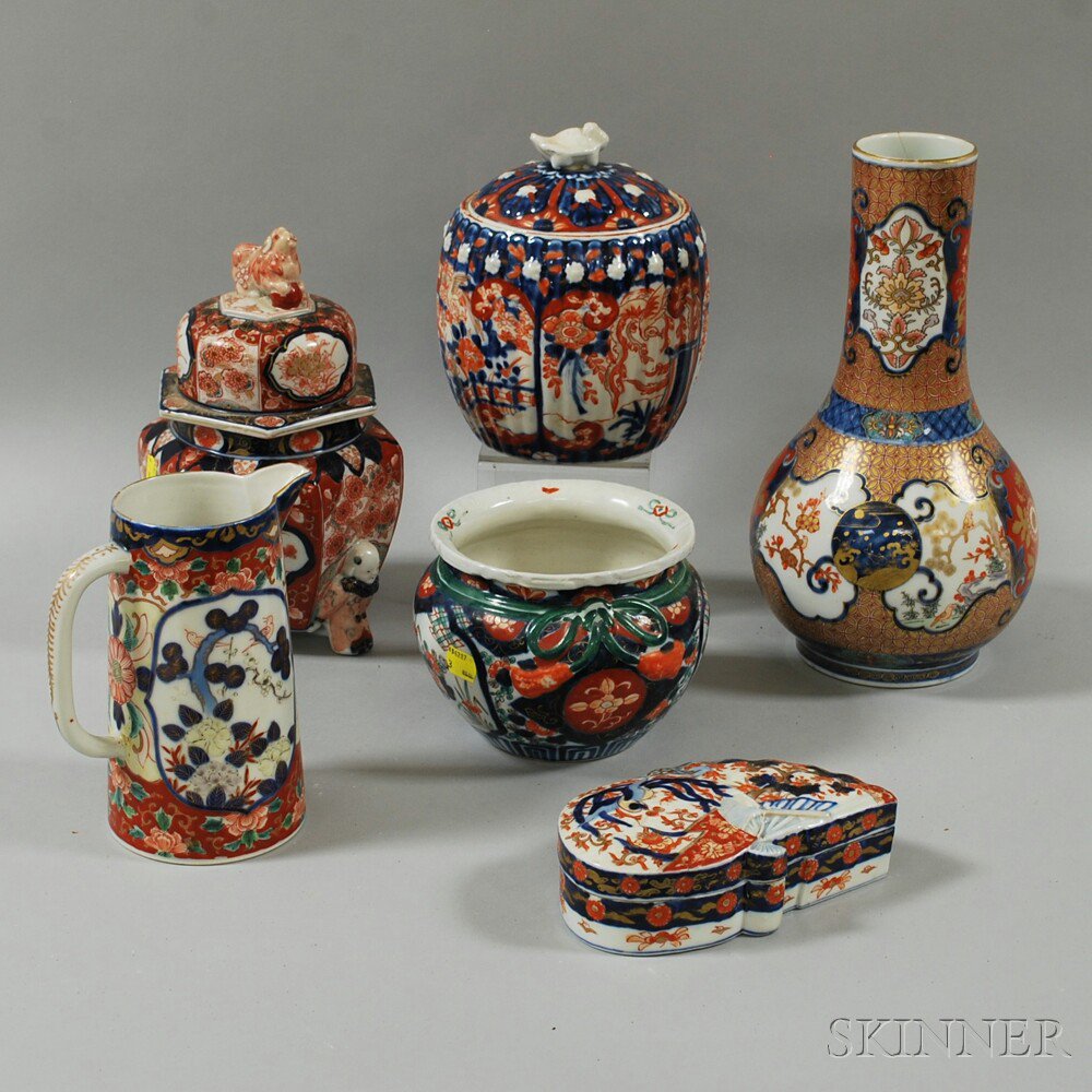 Appraisal: Six Imari Porcelain Items a biscuit jar a plant pot