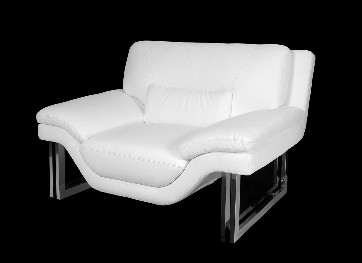 Appraisal: ITALIAN WHITE LEATHER MODERNE CHAIR Stitched white leather upholstery on