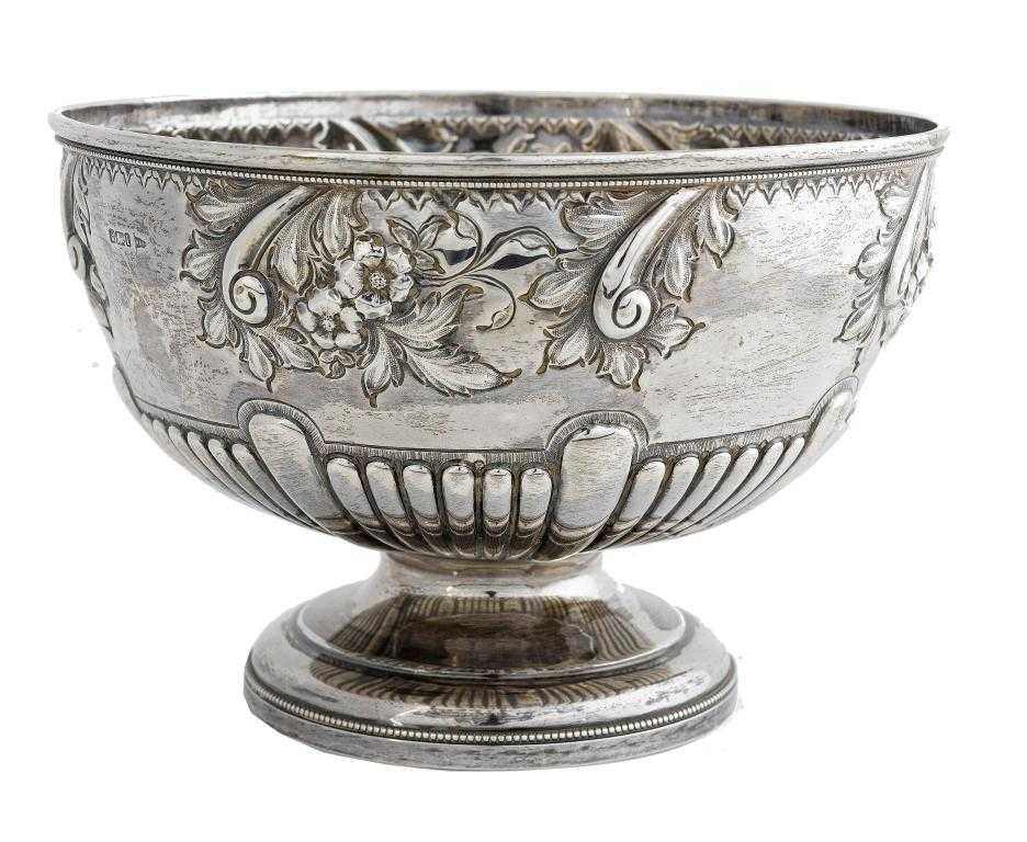 Appraisal: AN EDWARD VII ROSE BOWL embossed with flowers and foliage