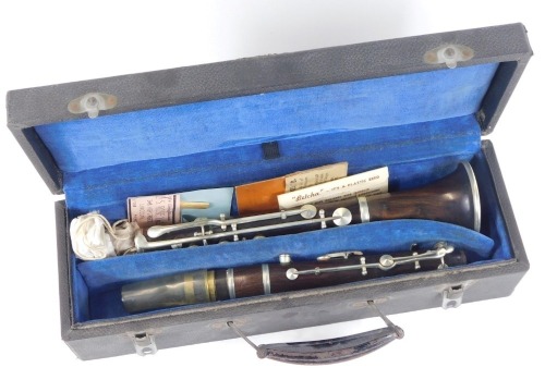 Appraisal: An early thC Willis rosewood clarinet cased with accessories