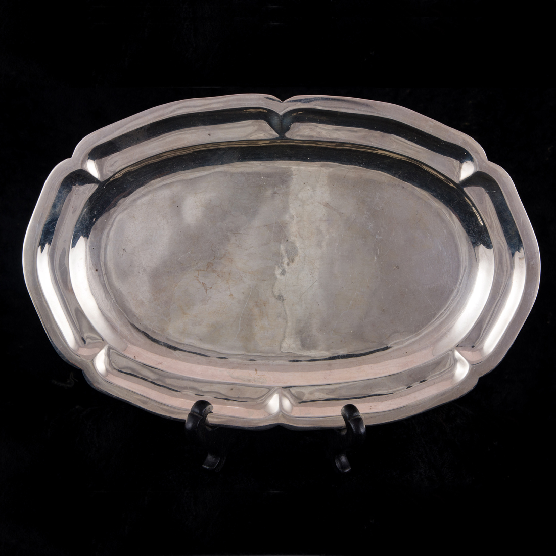 Appraisal: A MEXICAN SANBORN STERLING DISHFORM TRAY A Mexican Sanborn sterling