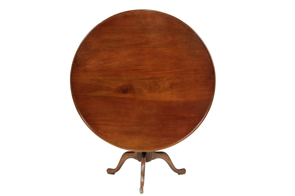 Appraisal: TILT-TOP TEA TABLE - American Queen Anne Mahogany Tea Table