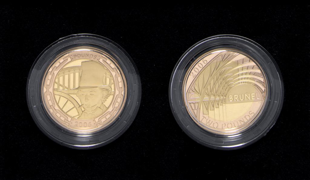 Appraisal: ELIZABETH II GOLD PROOF TWO POUNDS TWO-COIN SET cased g