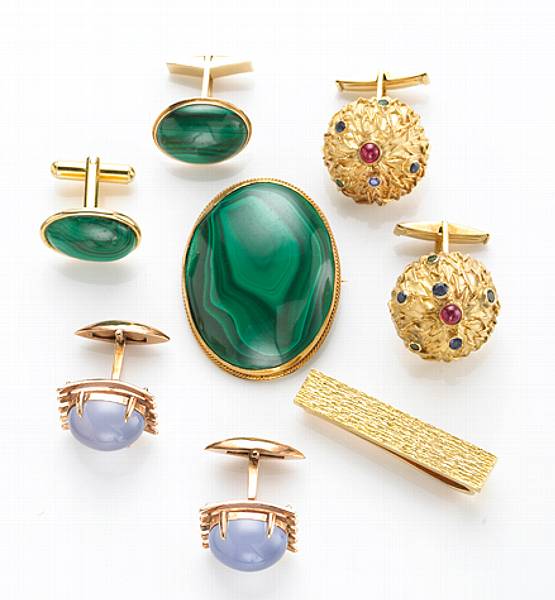 Appraisal: A collection of k k k and yellow metal jewelry