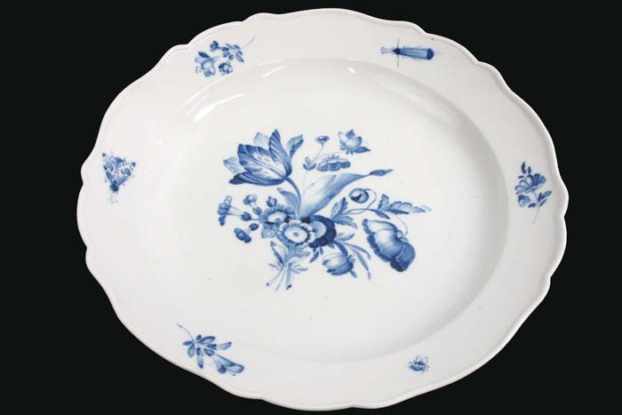 Appraisal: GERMAN MEISSEN PORCELAIN ROUND SERVING BOWL blue on white having