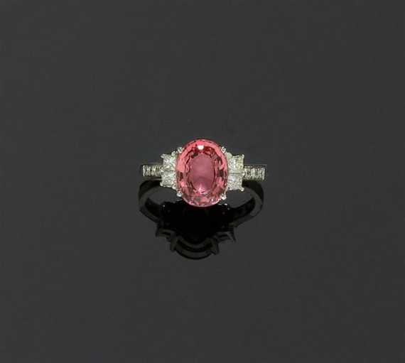 Appraisal: BURMA SPINEL AND DIAMOND RING White gold Classic fine ring