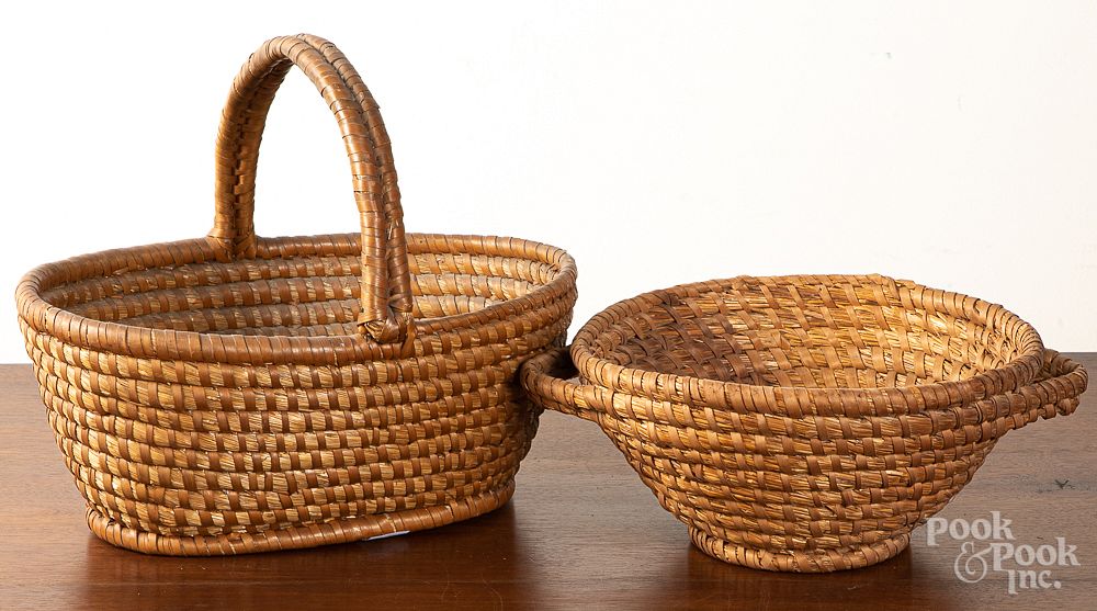 Appraisal: Two Pennsylvania rye straw baskets Two Pennsylvania rye straw baskets