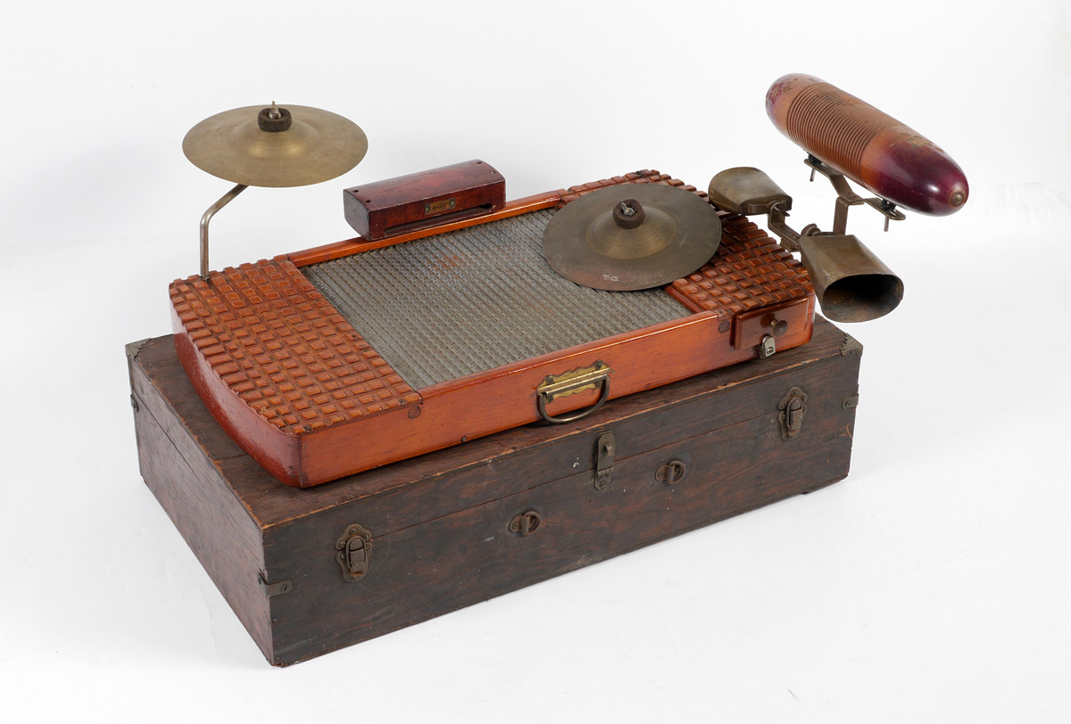 Appraisal: VINTAGE LEEDY TABLE TOP WASHBOARD RHYTHM BOARD Washboard with removable