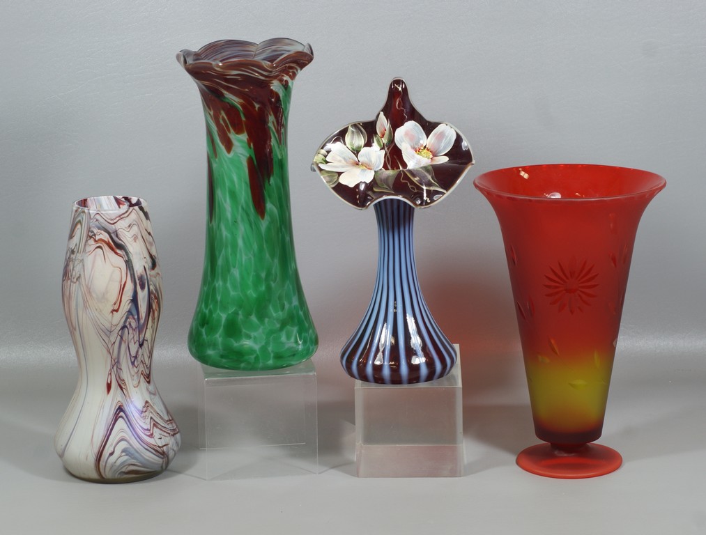 Appraisal: pcs Art Glass to include a frosted amberina vase with