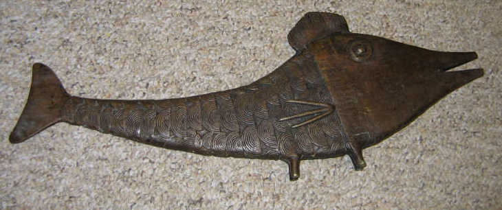 Appraisal: AFRICAN CAST BRONZE FISH with relief demilune scales raised on